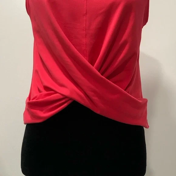 NWOT Pink Twist Front Slightly Cropped Tank - Picture 3 of 10